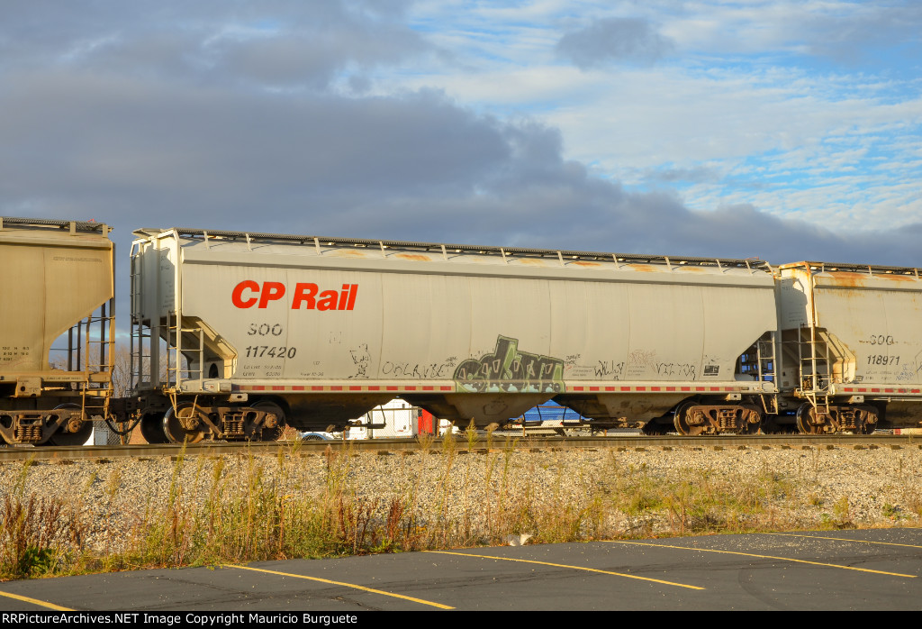 SOO CP Covered Hopper